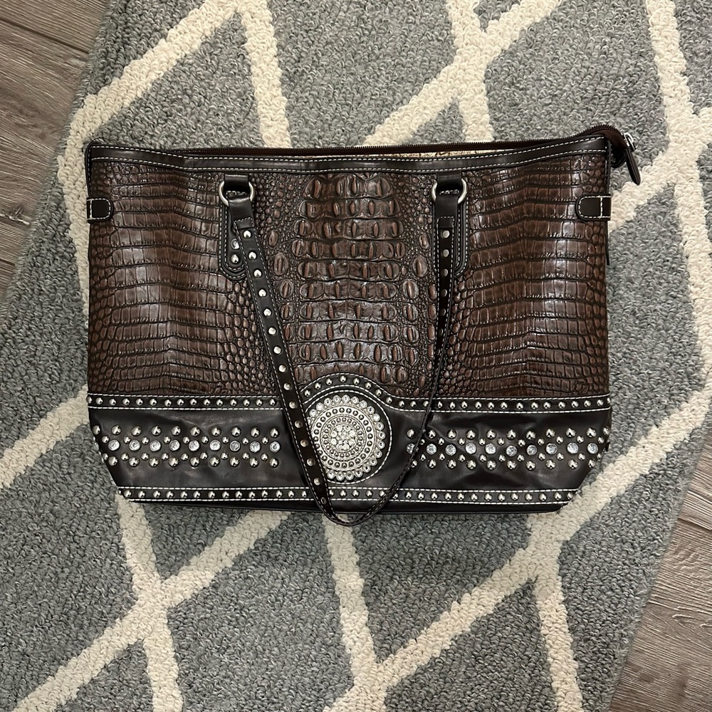 Blazin Roxx Brown Croc-Embossed Studded Tote